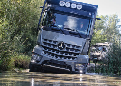 Wasserdurchfahrt Mercedes-Benz Acros