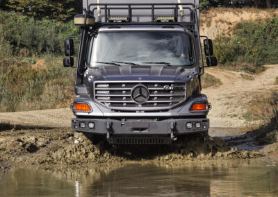Wasserdurchfahrt Mercedes-Benz Zetros Expeditions Training