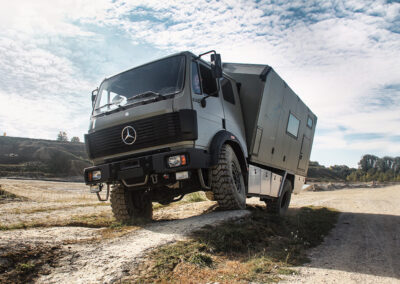 Verschränkung Mercedes-Benz Trucks Expeditions Training